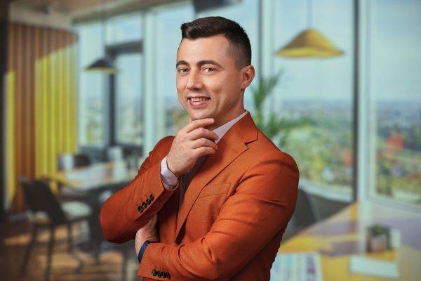"România rămâne ţara cu cea mai mare creştere a comerţului digital din regiune"