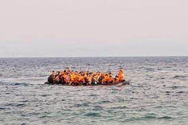Peste 45.000 de migranţi au traversat ilegal Canalul Mânecii spre Marea Britanie