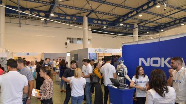 Top 10 companii cu cele mai multe joburi deschise în 2022