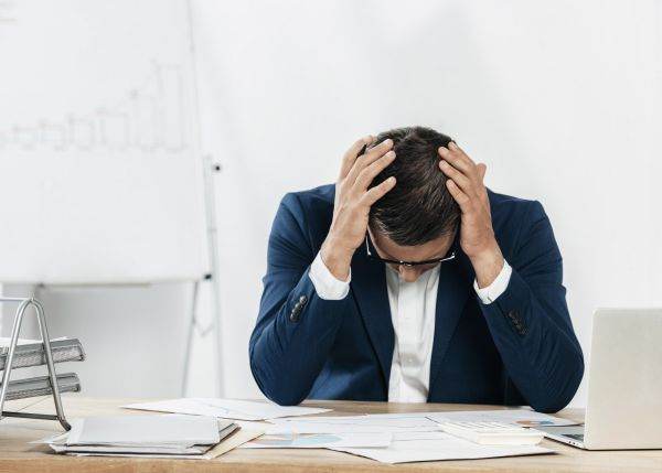 3 din 4 angajaţi vor să îşi schimbe jobul în 2023