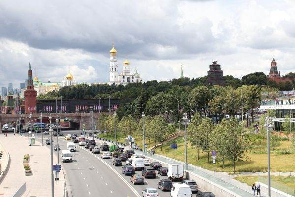 Vânzările auto din Rusia au scăzut cu aproape 60% anul trecut