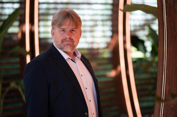Gaetan Pacton, Directorul general Profi