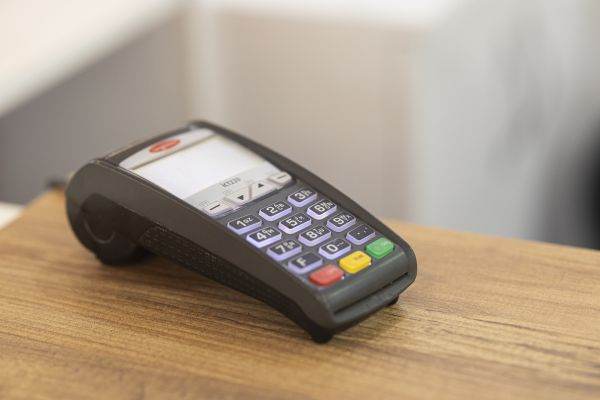 Legea Cashback creşte numărul de POS-uri în România