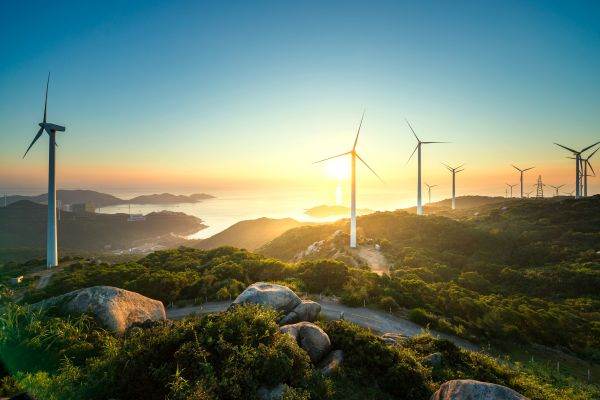 Schneider Electric susţine accelerarea tranziţiei energetice 