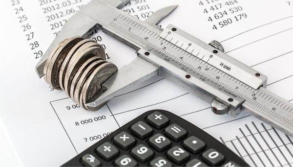 "Nu cred că cineva poate să afirme că în România mai pot fi scăzute taxe"