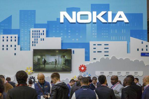 Nokia a depăşit joi aşteptările privind profitul operaţional trimestrial şi prognozează vânzări mai mari în 2023