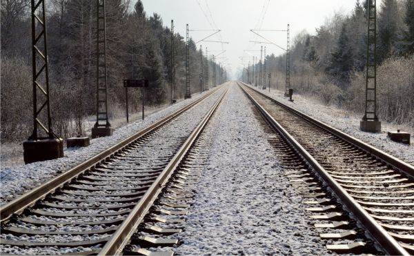 Decarbonizarea transportului feroviar, în stand-by
