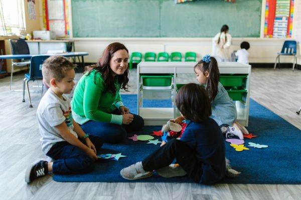 Autorităţile investesc 103 milioane de euro în educaţia timpurie