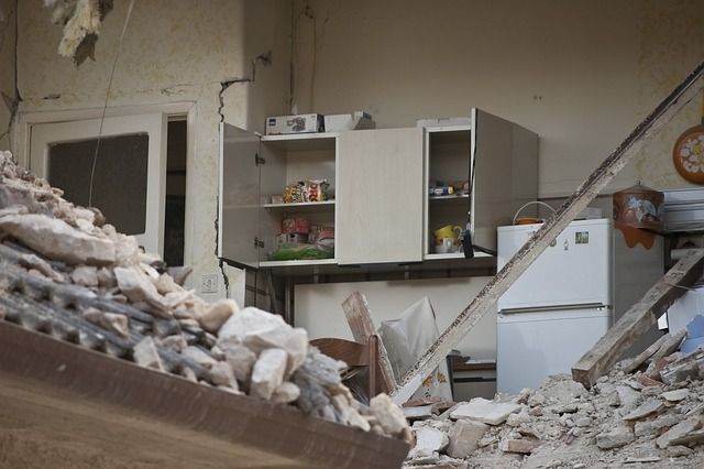 Moment de reculegere în Parlamentul European pentru victimele cutremurului din Turcia şi Siria