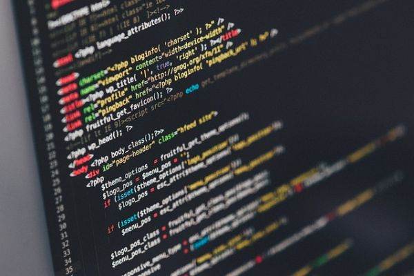  "IT-iştii din instituţiile publice se tem că îşi vor pierde locurile de muncă în urma migrării în cloud a datelor"