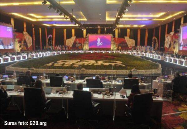 ''Guvernarea mondială a eşuat''