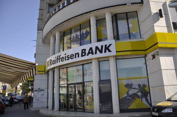 Raiffeisen Bank creşte dobânzile la depozite