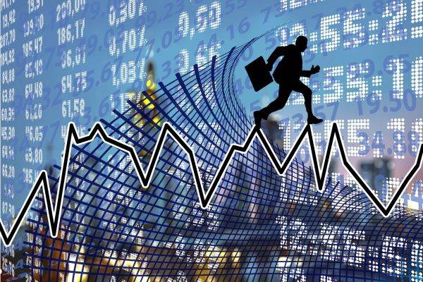 Analiştii: Şocul financiar din SUA nu ne afectează direct, dar o panică în piaţă nu va avea soluţie