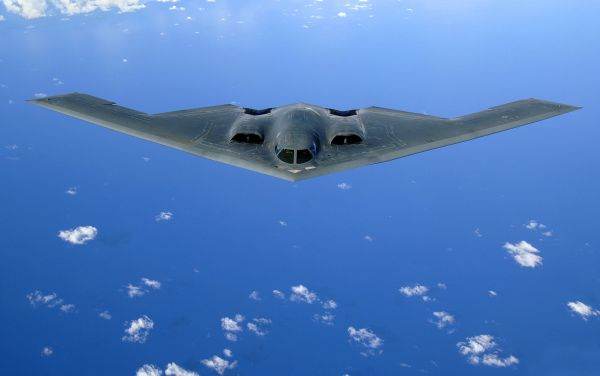 Armata americană: Un avion rusesc a lovit o dronă americană în apele internaţionale din Marea Neagră 