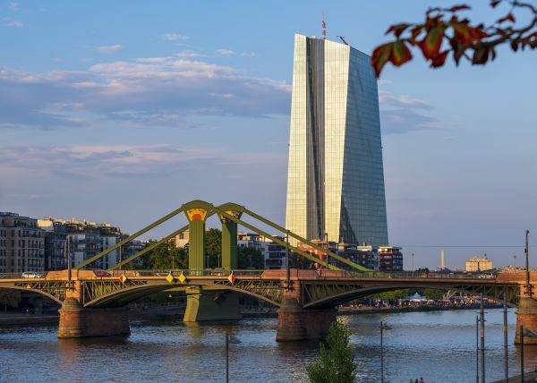 Surse: BCE nu vede riscuri la adresa sectorului bancar din zona euro