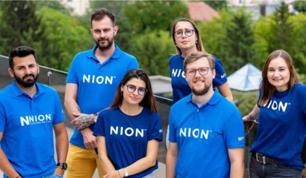 NION: Trei din cinci firme interesate de digitalizare duc lipsă de angajaţi calificaţi