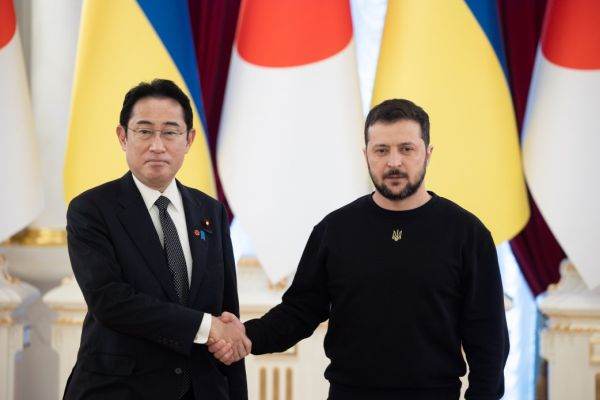Zelenski salută discuţiile "productive" cu premierul japonez