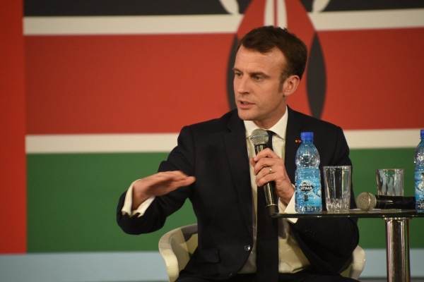 Macron apreciază că manifestanţiile "nu au legitimitate" în faţa "poporului care se exprimă prin aleşi"