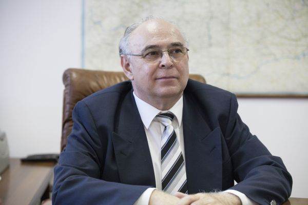 "Deţinătorii zăcămintelor de cobalt vor controla producţia de baterii pentru autovehiculele electrice"