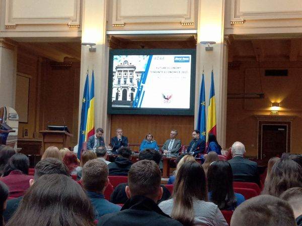 Riscuri, vulnerabilităţi şi oportunităţi macroeconomice în 2023