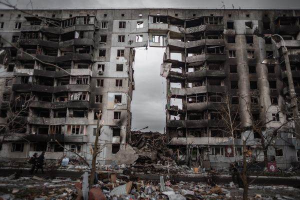 Ucraina promite să nu mai tipărească bani pentru a finanţa războiul