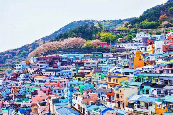 DAL Travel: Circuitele de Paşte au avut o creştere de 40% 
