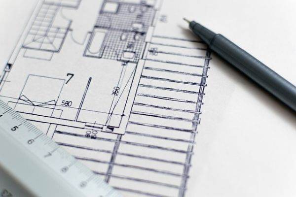 Autorizaţiile de construire pentru clădirile rezidenţiale au scăzut cu 23,7%