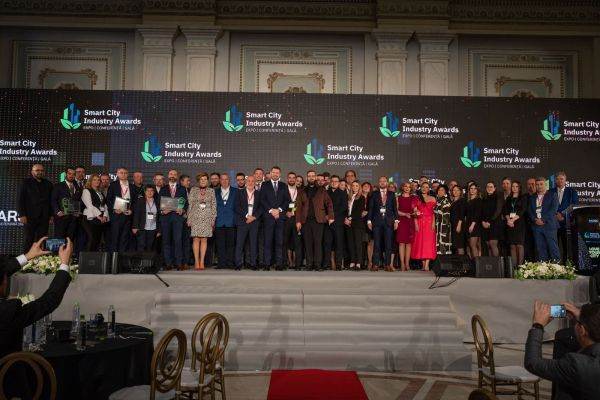 Gala Smart City Industry Awards 7: Liderii Industriei Smart City s-au reunit la Palatul Parlamentului