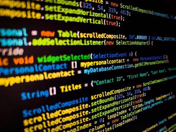 Twitter a făcut publice părţi din codul care decide recomandarea conţinutului pe platforma de socializare