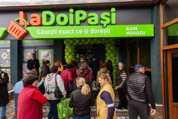 Reţeaua LaDoiPaşi inaugurează magazinul cu numărul 2.000