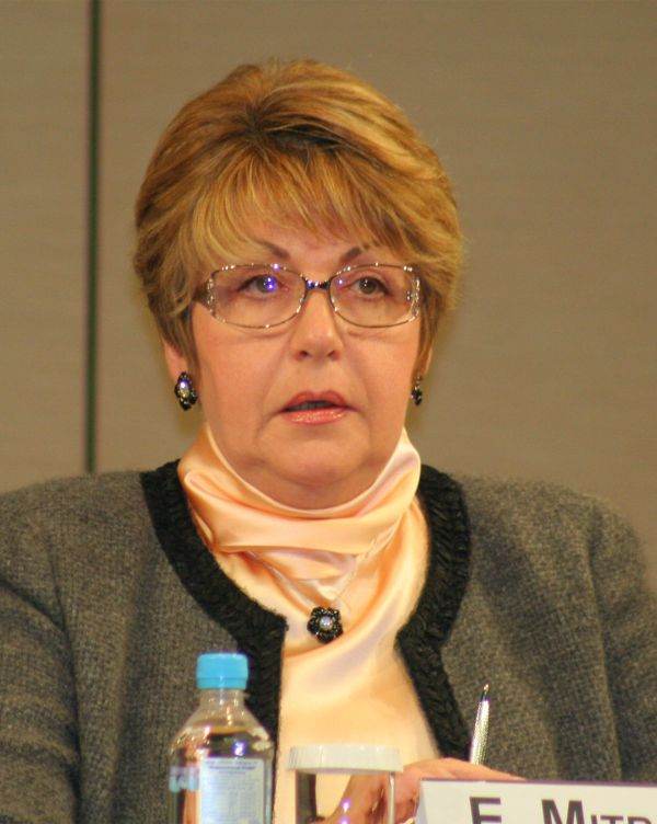 Ambasadoarea Rusiei la Sofia declară că susţine un politician pro-Kremlin