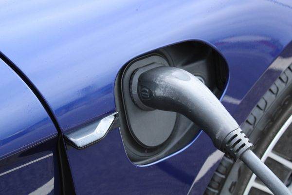 Volkswagen atacă piaţa chineză a automobilelor electrice