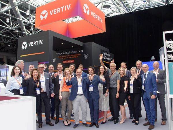 Vertiv va prezenta cele mai recente inovaţii la Datacloud Global Congress 2023