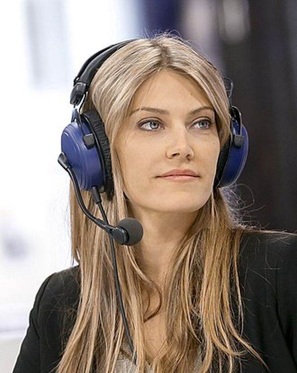 Parlamentara Eva Kaili se confruntă cu acuzaţii de fraudă