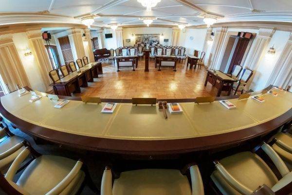 CCR a decis că o prevedere privind răspunderea materială a militarilor e neconstituţională