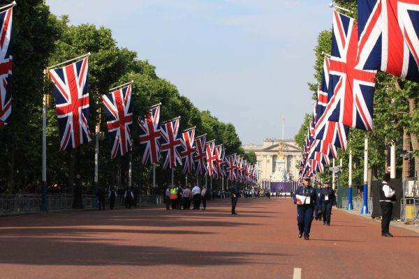 Ieri a avut loc un incident de securitate la Palatul Buckingham