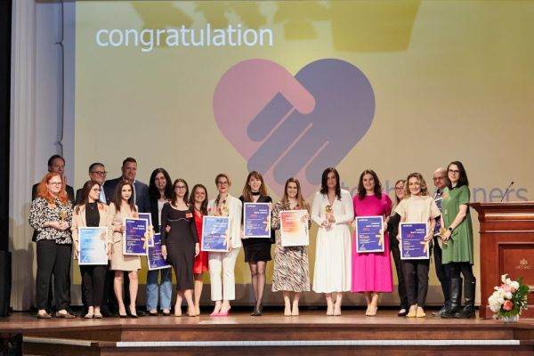 9 din 10 angajaţi îşi doresc programe de susţinere a sănătăţii mintale şi incluziunii, de la angajatori