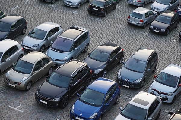 Hidroelectrica anulează demersurile pentru înlocuirea parcului auto