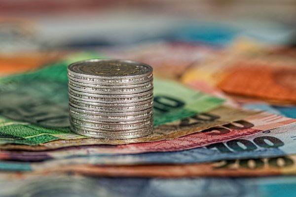 Autorităţile franceze vor să recupereze impozite restante de 2,5 miliarde de euro de la mai multe bănci