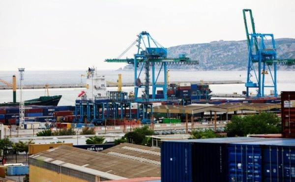 UE propune reforma vamală: Simplificare şi modernizare pentru comerţul european