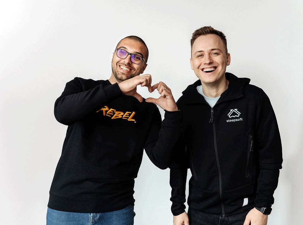 RebelDot achiziţionează steepsoft AI