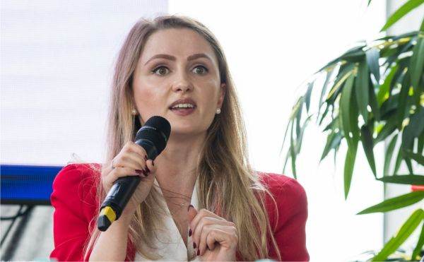 Denisa Moldovan, FEL România: "Piaţa energiei regenerabile este extrem de dinamică"