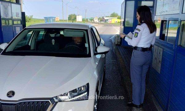 Aproximativ 126.000 de persoane au tranzitat ieri punctele de frontieră din ţară
