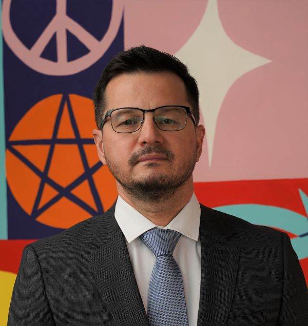 "Băncile trebuie să ofere clienţilor produse uşor de înţeles, fără tipăritură cu literă mică şi caracteristici ascunse"