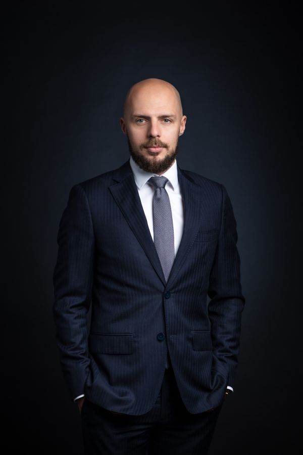 "2022 - un an de consolidare pentru sectorul comerţului electronic din România"