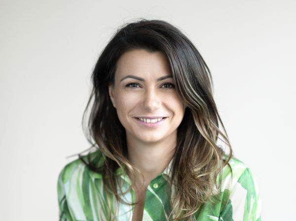 56% din plăţile pe eMAG se fac cu cardul online