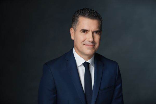 "Tranziţia către dezvoltarea unei reţele de magazine inteligente - parte din planul Carrefour să devină companie de retail digital"