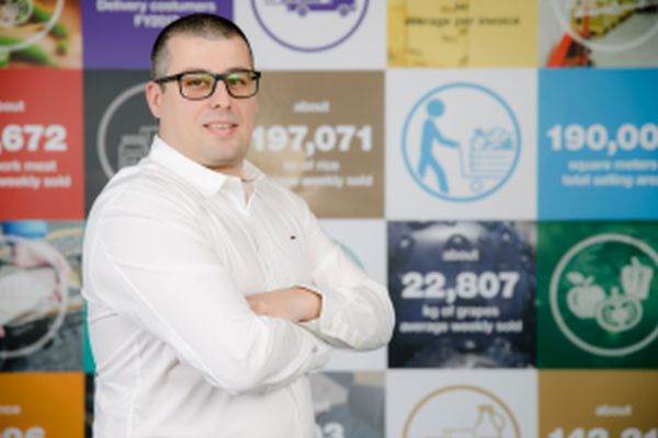 Reţeaua LaDoiPaşi sărbătoreşte cel mai recent record - 2000 de magazine