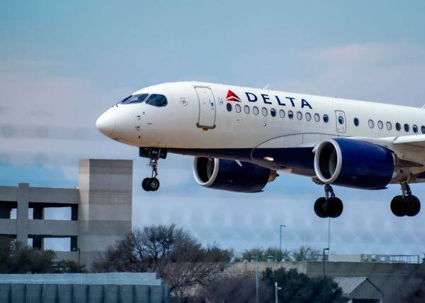 TradeVille: Delta Air Lines estimează rezultate pozitive pe fondul revenirii cererii pentru călătorii