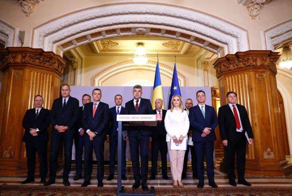 Noul guvern va fi investit astăzi de către Parlament